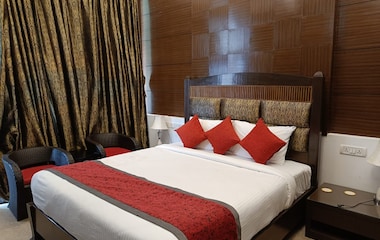 Javana cottage room